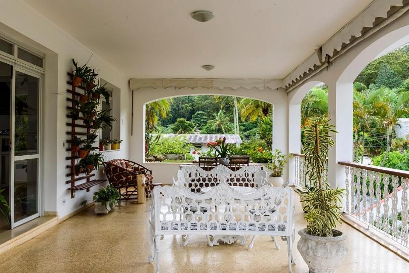 Homestay Bela's Suites- 60 M Da De *